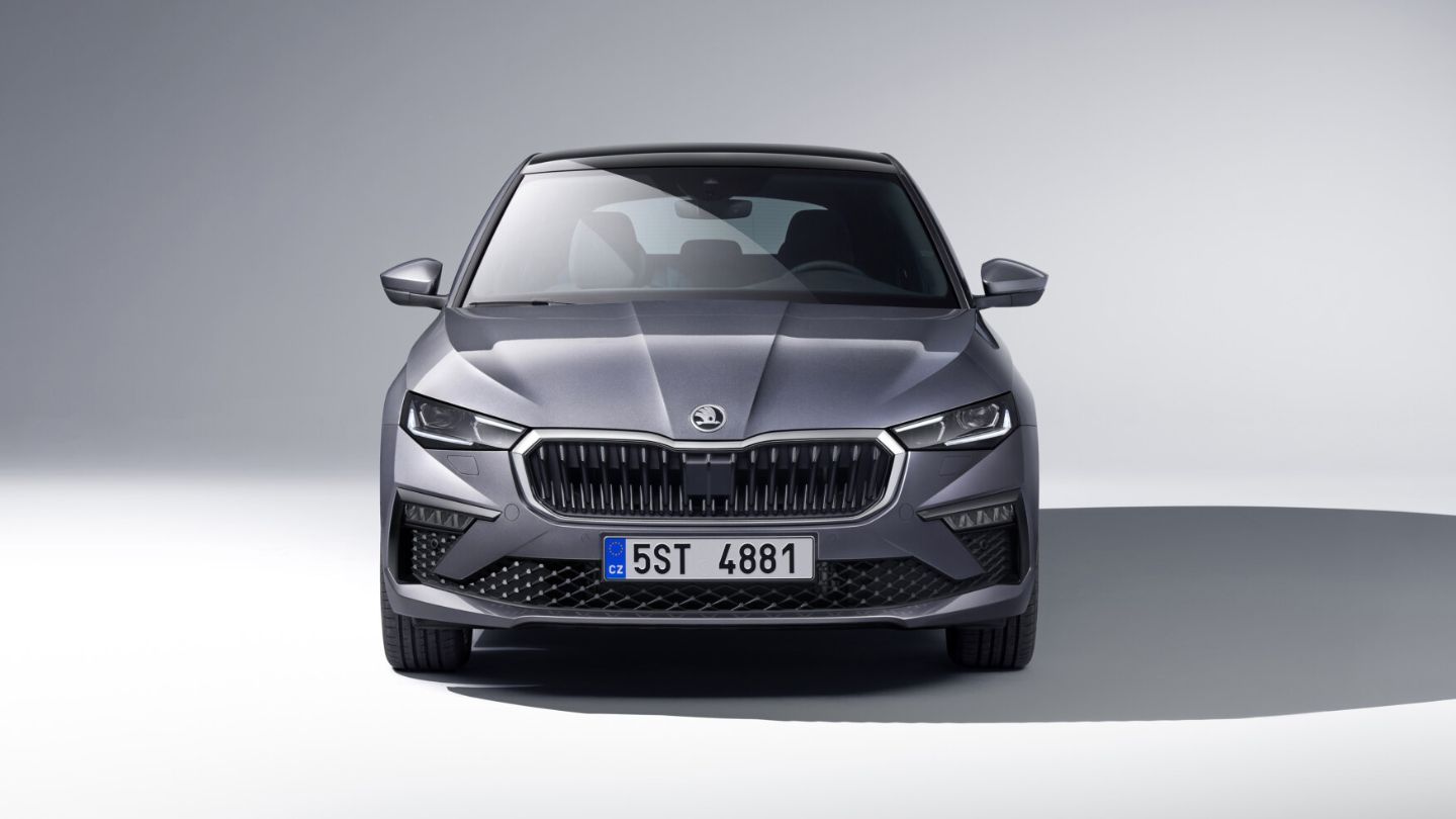 Skoda reveals facelifted Scala and Kamiq models.(12)