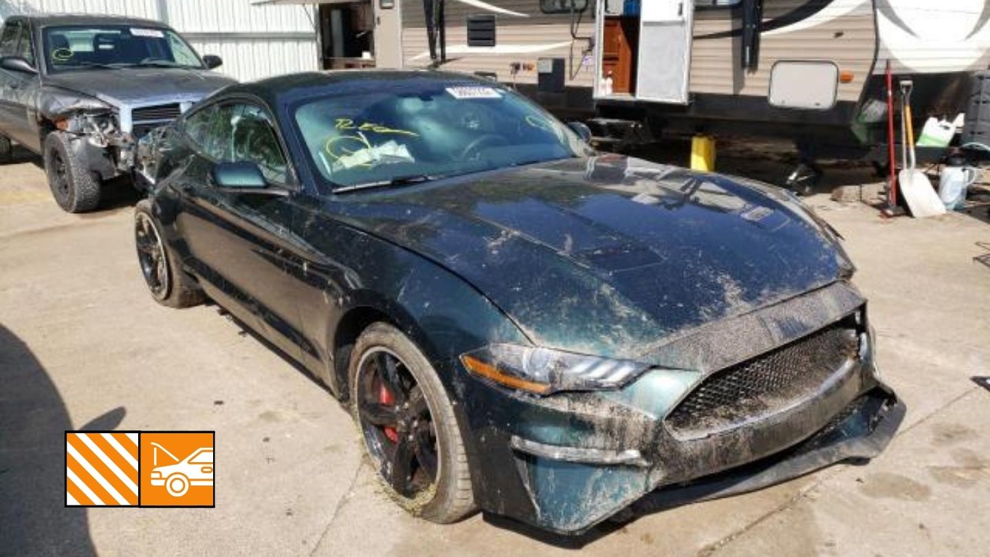 Lire la suite de l'article Znovuzrozený Ford Mustang, který se v USA opřel o sloup.