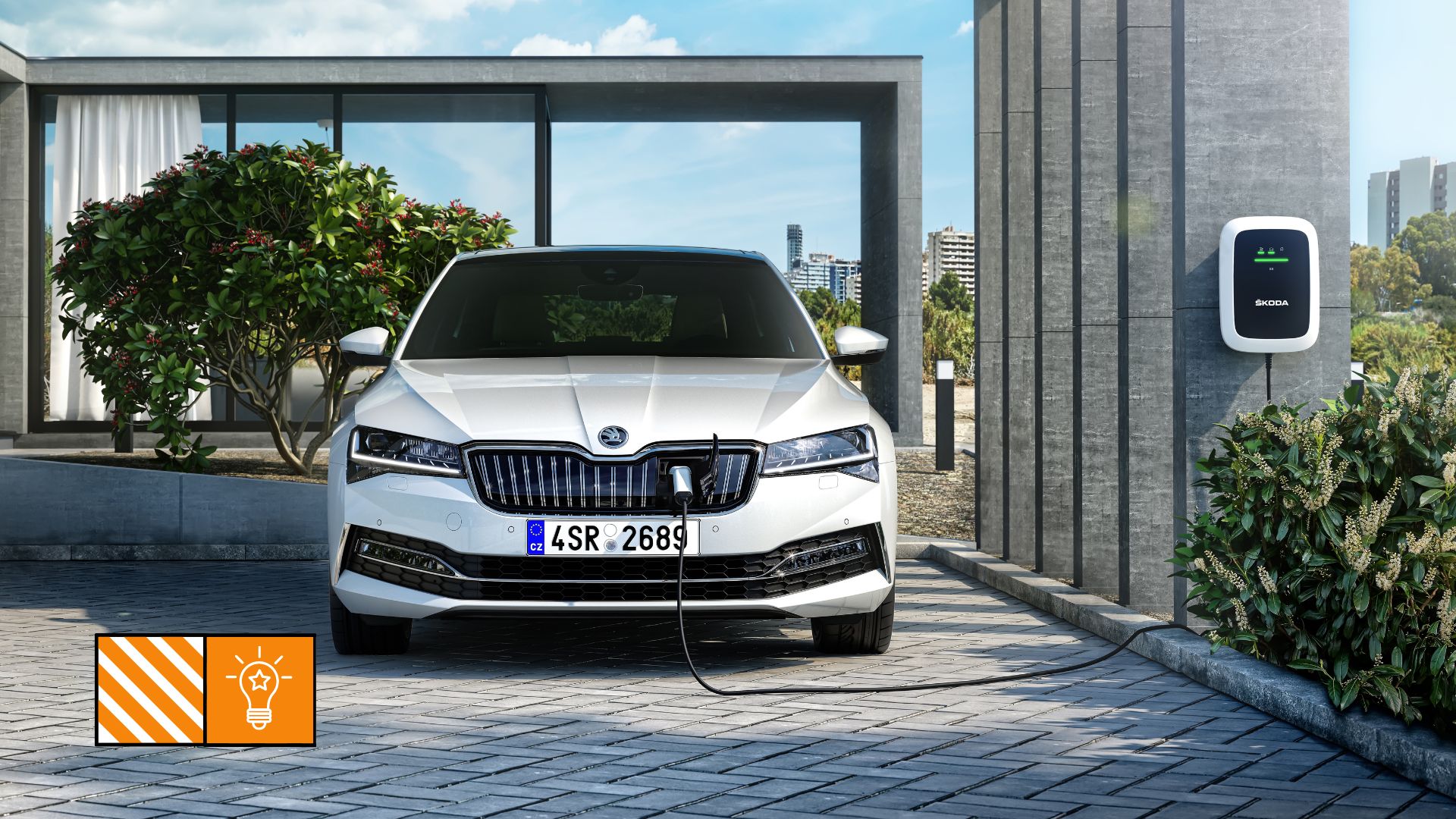 Read more about the article Hybridní a plug-in hybridní vozy – jak fungují a jak vybrat ten správný